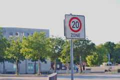 Tempo 20 Zone Rieselfeld 640