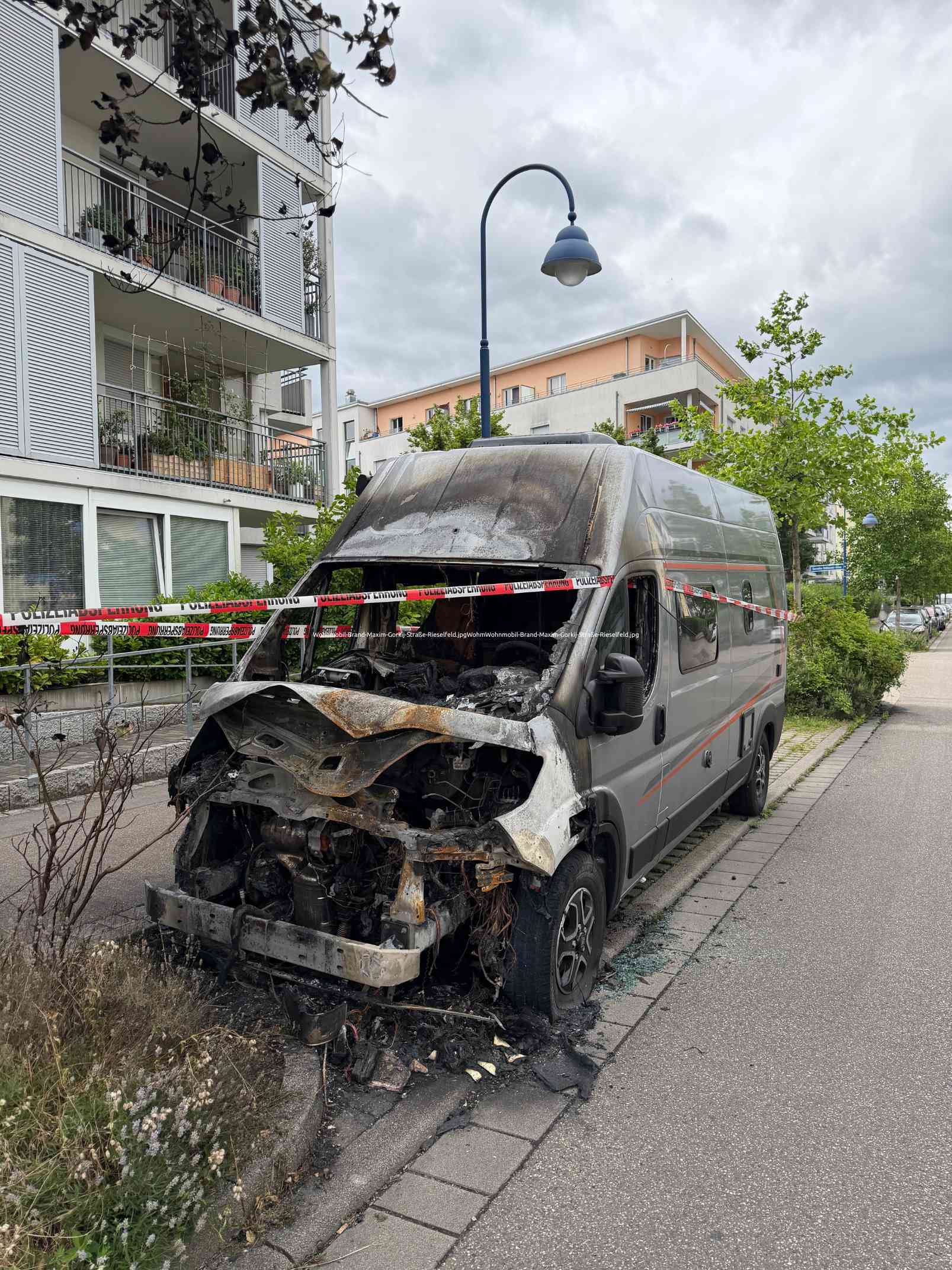 Wohnmobil Brand Maxim Gorkij Straße Rieselfeld