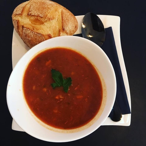 Mittagstisch Kaffeezeit Gulaschsuppe