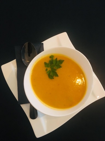 Mittagstisch Kaffeezeit Süßkartoffelsuppe NEU