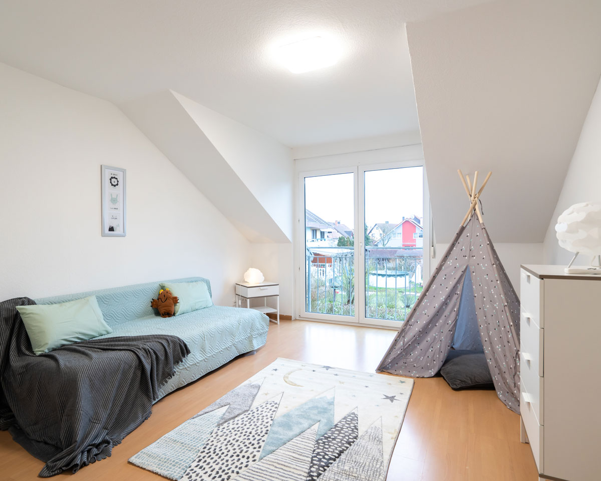 KROß IMMOBILIEN HOME STAGING Einfamilienhaus Schlafzimmer nachher 11b