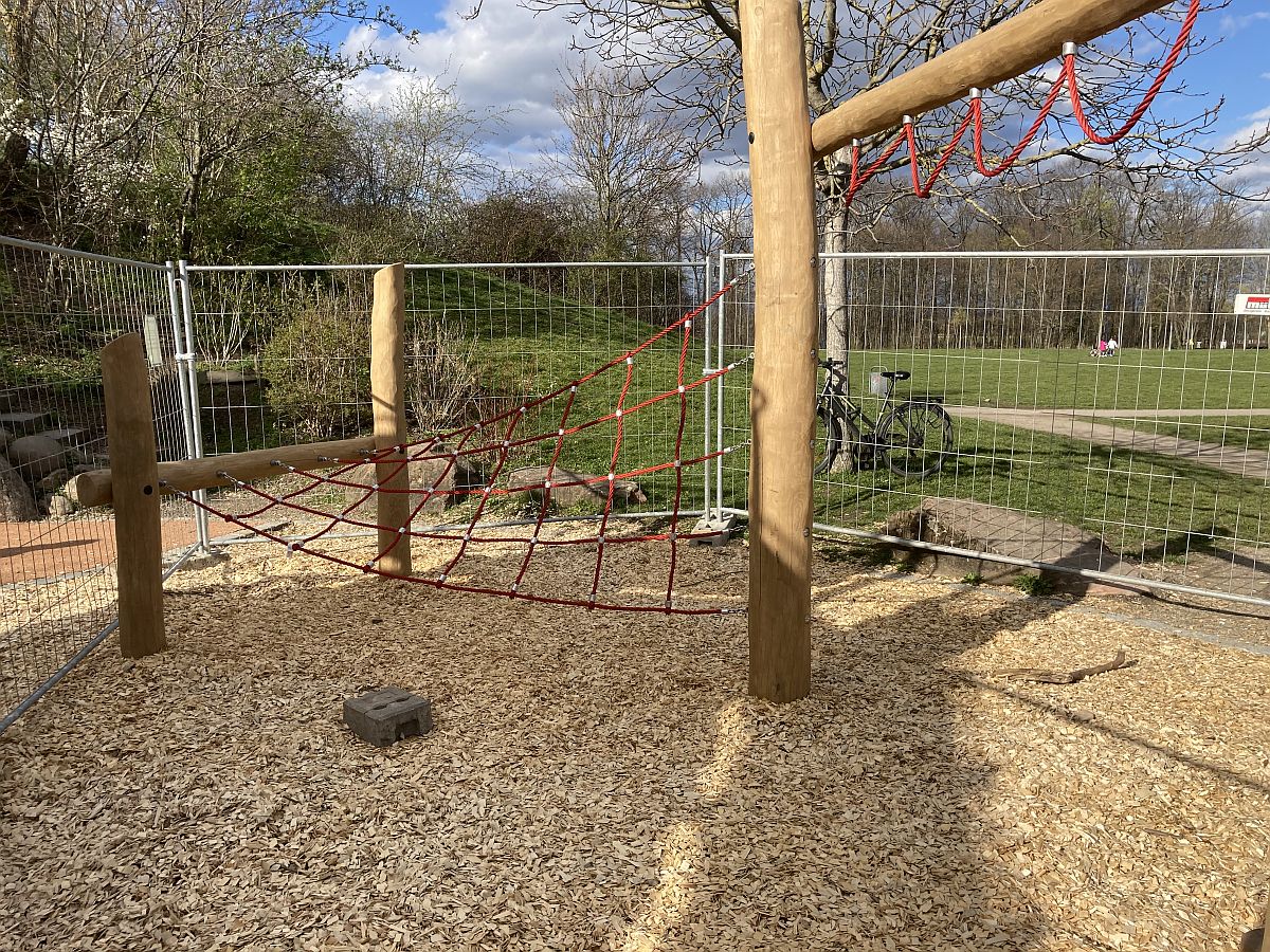 Kletterspielplatz Rieselfeld neue Geräte