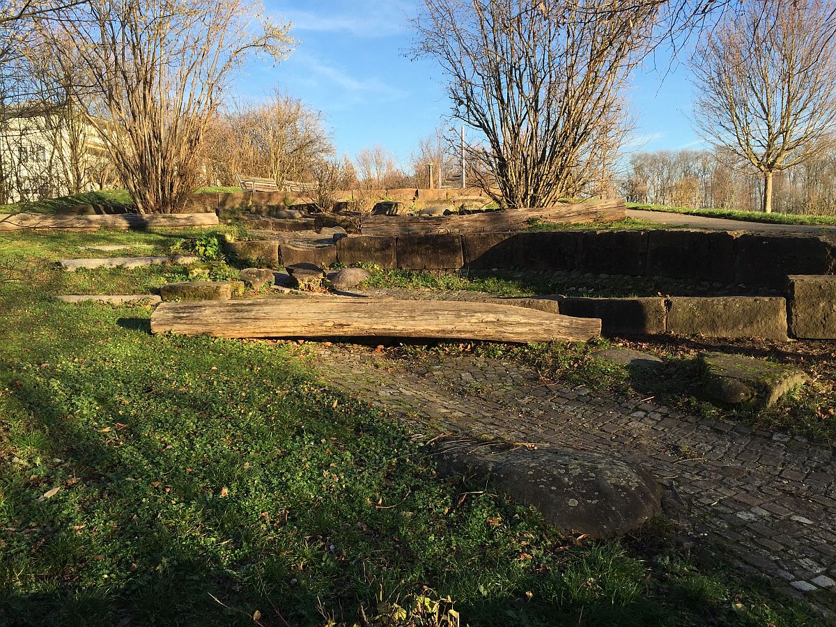 Kletterwandspielplatz Rieselfeld 171200