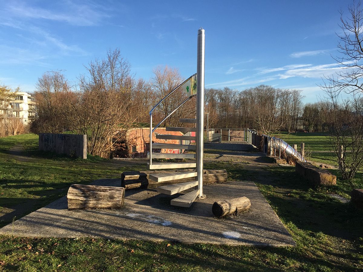 Kletterwandspielplatz Rieselfeld 211200