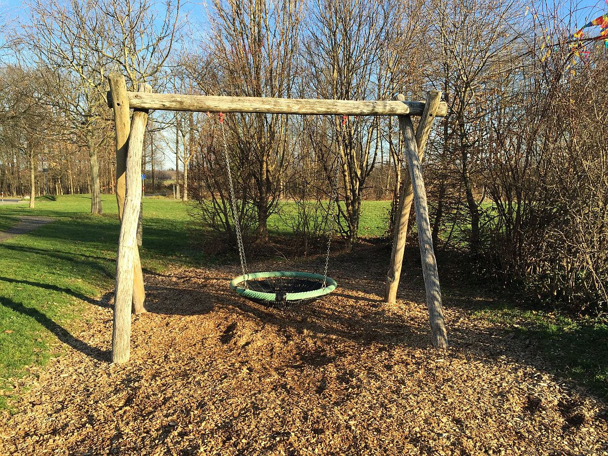 Kletterwandspielplatz Rieselfeld 61200