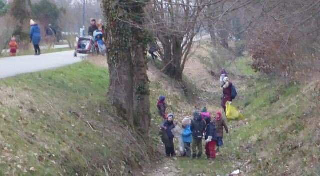 Waldkindergarten heuweg rieselfeld putzete2018 3640