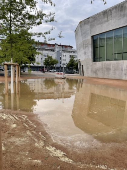 "Rieselfeldsee" auf dem Maria-von-Rudloff-Platz